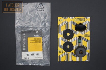 Kit de fixation de vitre arrière entrebaillante