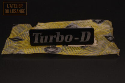 Monogramme Turbo-D de calandre