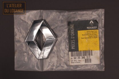 Emblème de capot