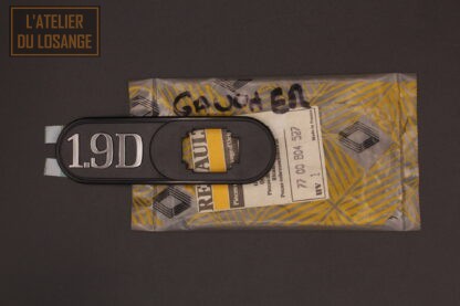 Monogramme d'aile avant droite 1.9D