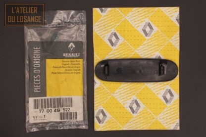 Monogramme RXT de porte avant gauche – Image 2